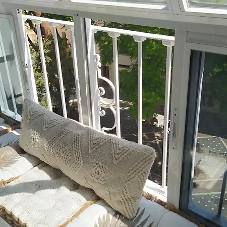 Апартаменти Sherryflat Luna